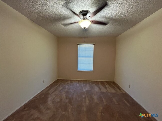 Building Photo - 11 La Mesa Dr