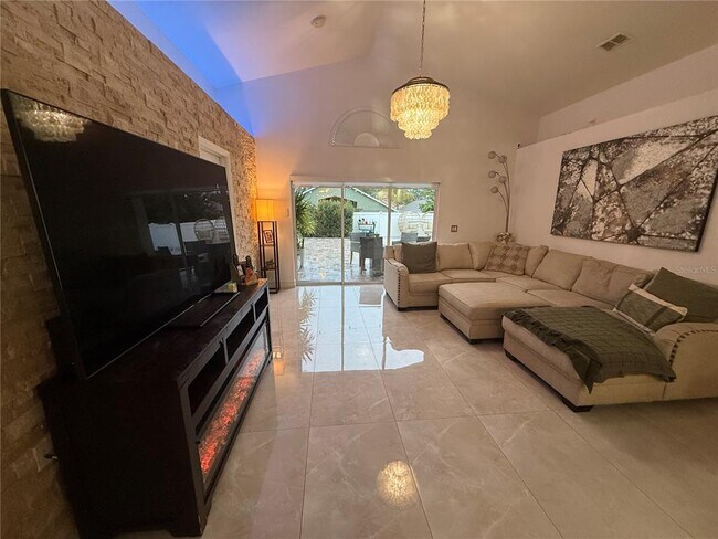 Building Photo - 314 Regency St