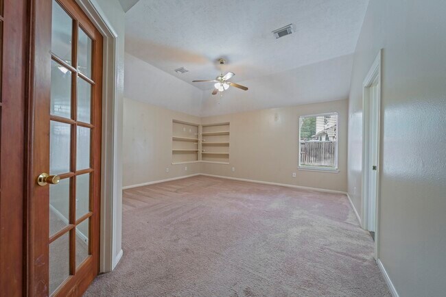 Building Photo - 7530 Alderly Dr