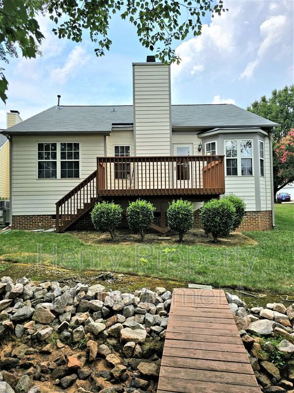 Building Photo - 109 Gremar Dr.