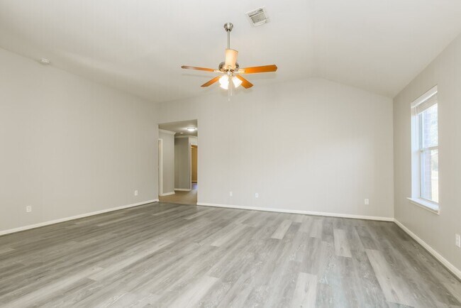 Building Photo - 11747 Elizabeth Ct