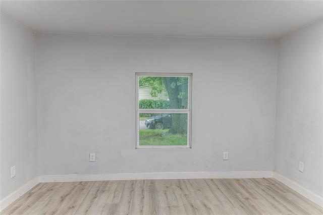 Building Photo - 209 Pecan St