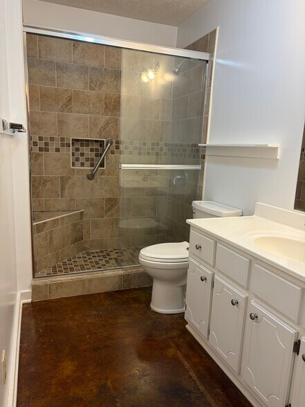 Building Photo - 31 Cottage Ln