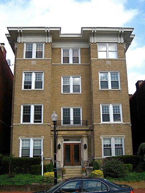 Building Photo - 115 2nd St NE