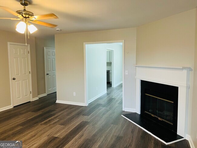 Building Photo - 3510 Brookstone Way