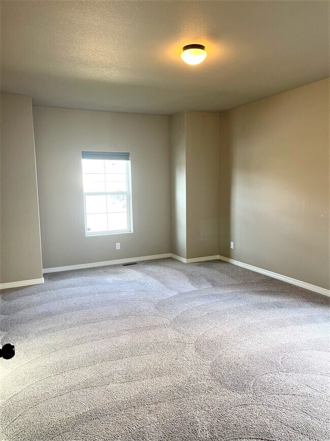 Building Photo - 12745 Culebra Peak Dr