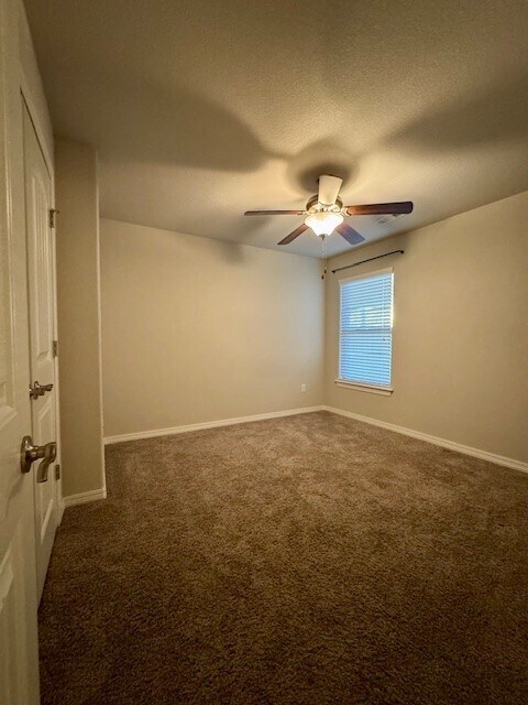 Building Photo - 100 Sullivans Wy