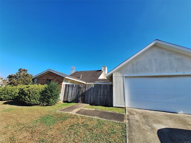 Building Photo - 1537 Westminster Dr