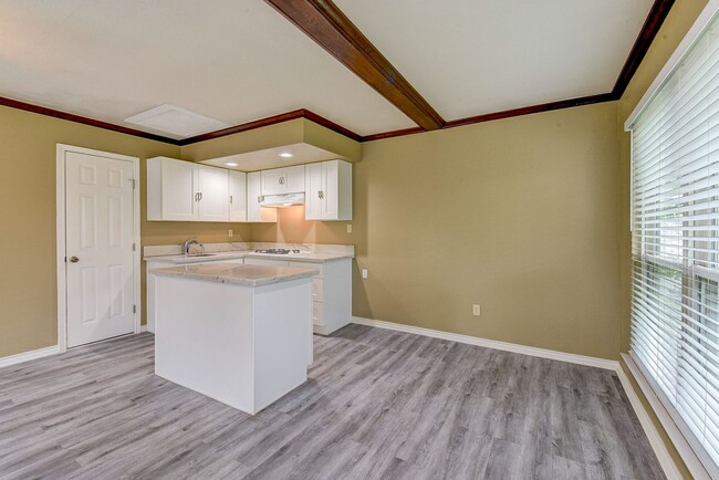 Building Photo - Studio Apartment for Lease in Olde Oaks_Im...