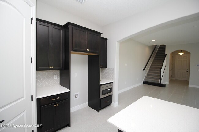 Building Photo - 2485 Musette Aly