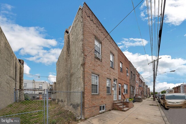 Building Photo - 1534 S 29th St