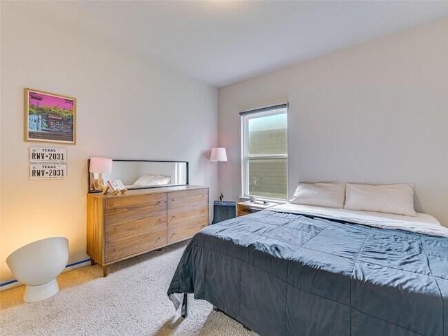 Building Photo - 6712 Bishop Pass