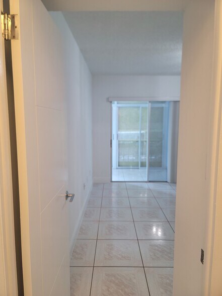 Building Photo - 8401 SW 107th Ave