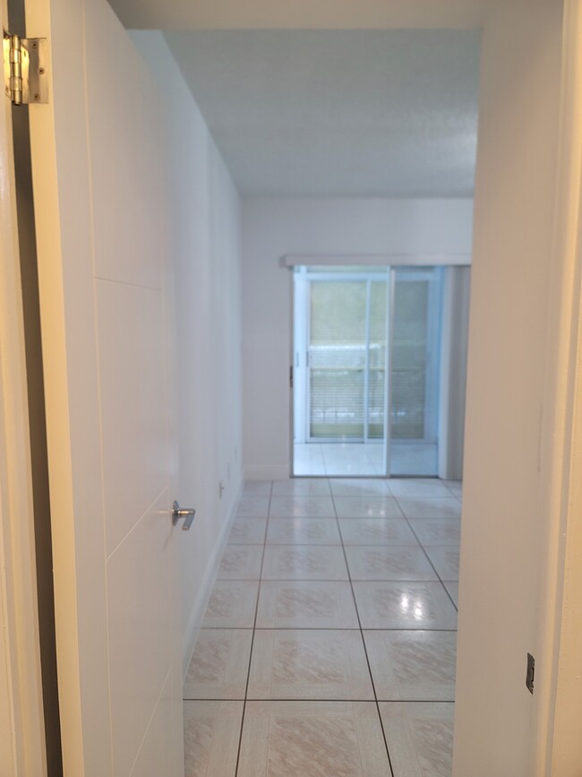 Building Photo - 8401 SW 107th Ave