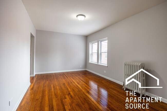 Building Photo - 5742 N Winthrop Ave