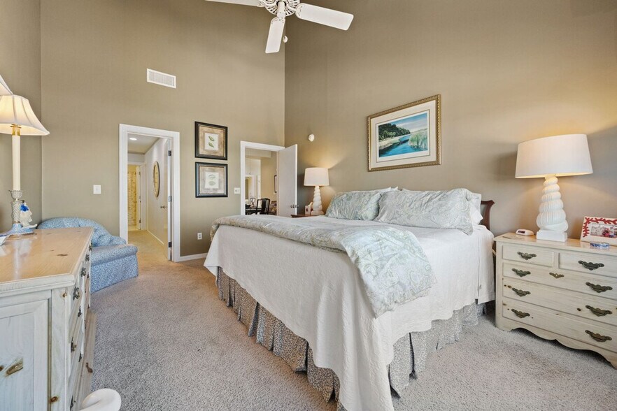 Building Photo - 321 Pioneer Loop