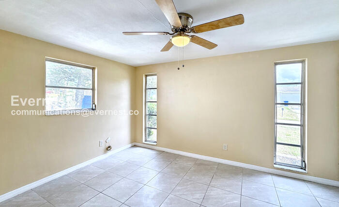 Building Photo - 3313 Ottway Dr