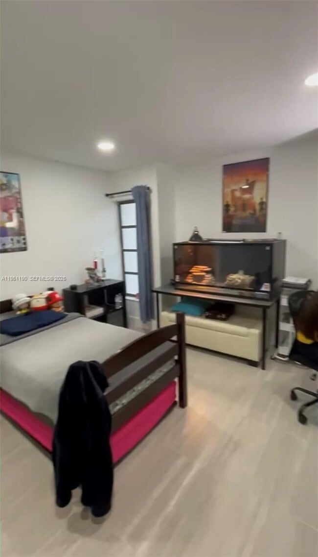 Building Photo - 3199 Coral Hills Dr