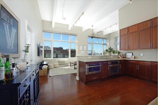 Building Photo - 1500 Hudson St