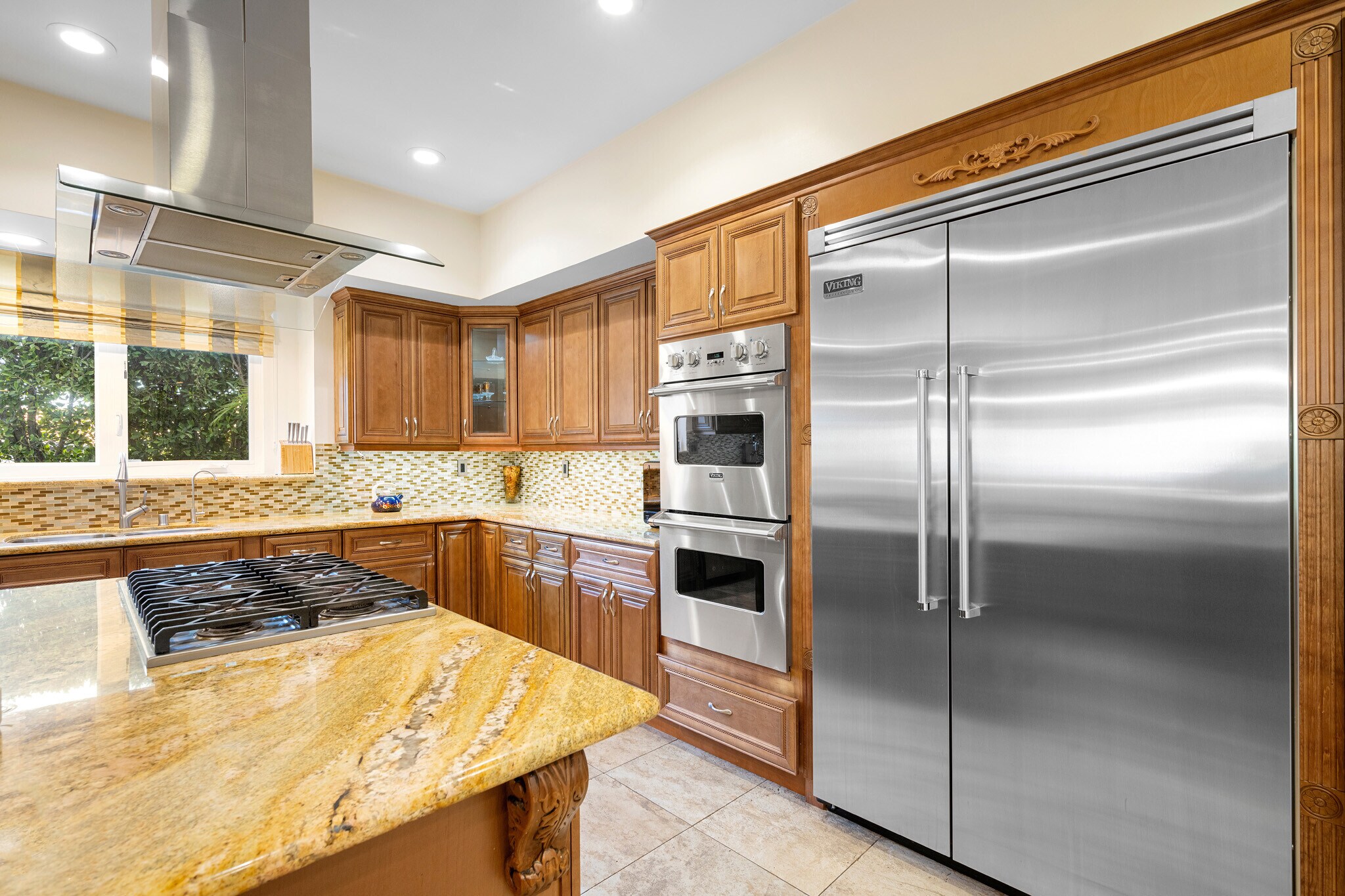 Building Photo - 3331 Oakmont View Dr