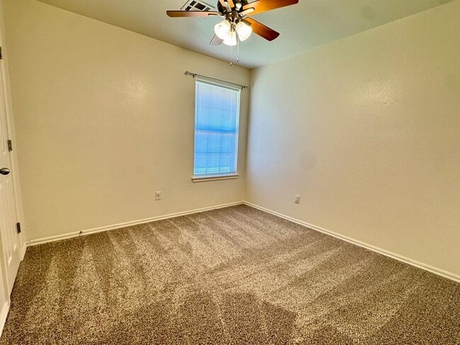 Building Photo - 17609 Gold Dr