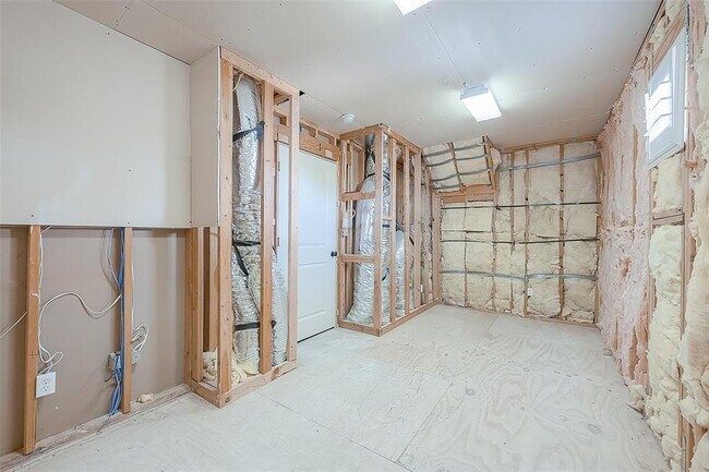 Building Photo - 1804 Haddon St