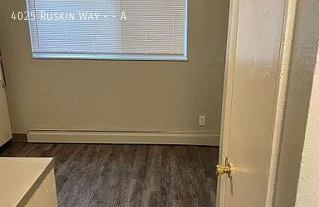 Building Photo - 4025 Ruskin Way