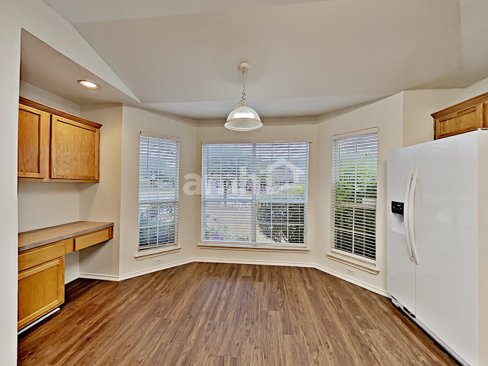 Building Photo - 10043 Stagecoach Bay