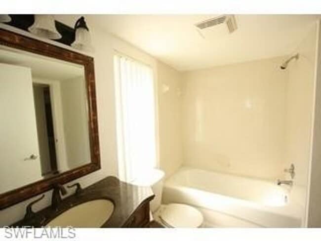 Building Photo - ANNUAL RENTAL 1 BED + DEN/1 BATH AT IBIS CLUB