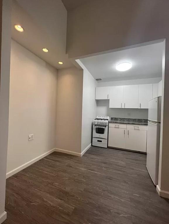 Building Photo - 3 bedroom in New York NY 10038