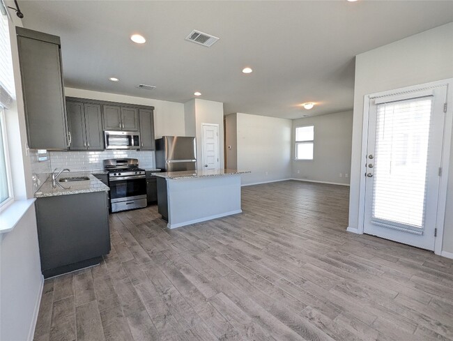 Building Photo - 1305 Goforth Rd