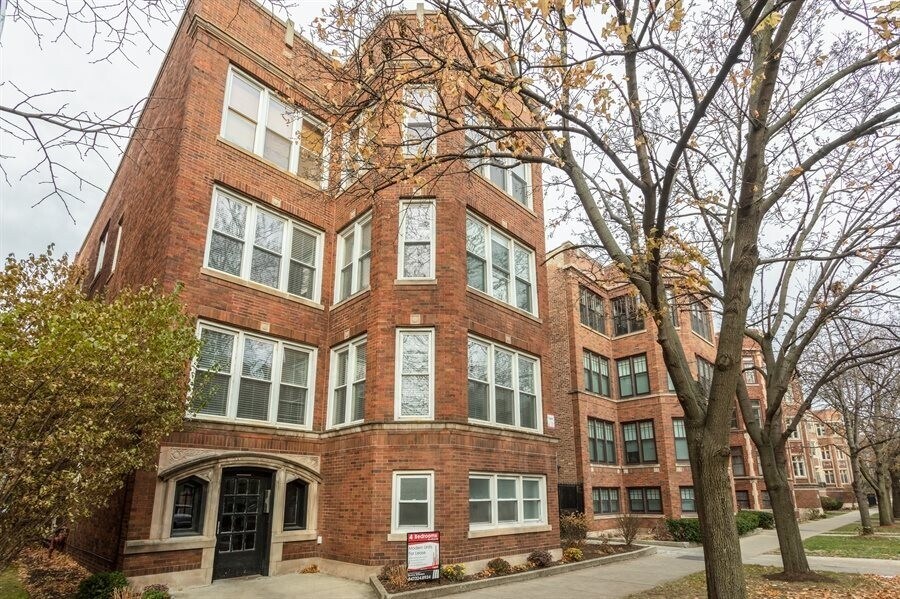 Building Photo - 1209 E Madison Park