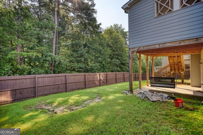Building Photo - 227 Evergreen Way