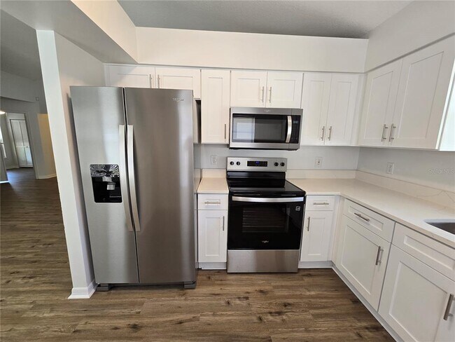 Building Photo - 717 Chilt Dr