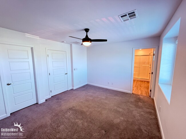 Building Photo - Newly Buil 3Bdm 2.5Ba Townhome in Premier ...