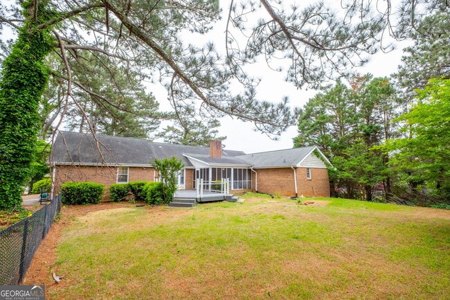 Building Photo - 2688 Benton Dr
