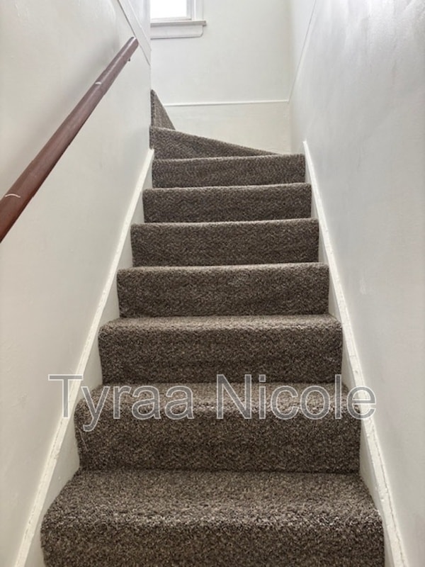 Building Photo - 18134 Vaughan St