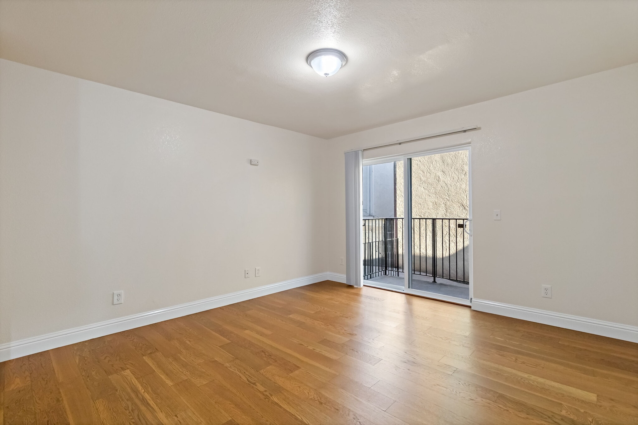 Building Photo - 2644 62nd Ave