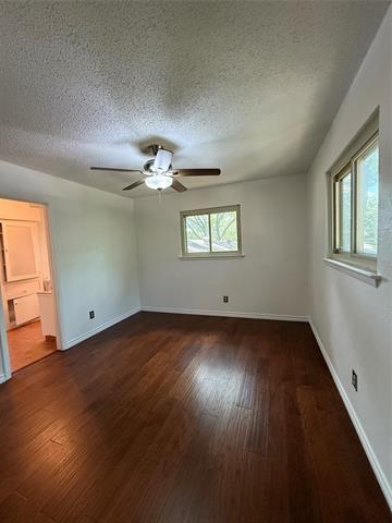 Building Photo - 935 Golden Trophy Dr