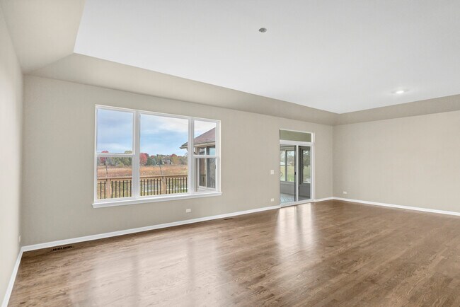 Building Photo - 2660 Harnish Dr