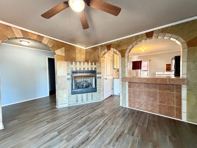 Building Photo - 104 Selma St