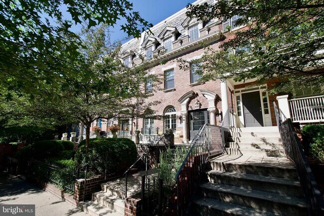 Primary Photo - 2818 Connecticut Ave NW