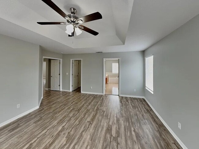 Building Photo - 5067 Hook Hollow Cir