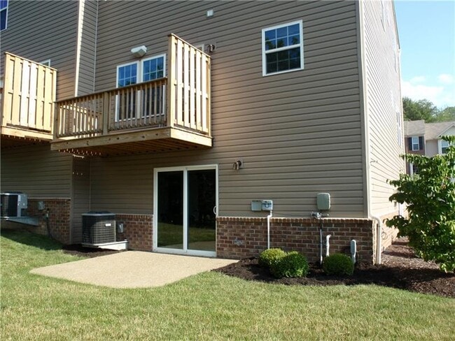 Building Photo - 325 Broadstone Dr