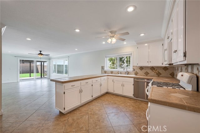 Building Photo - 5351 Westmoreland Dr