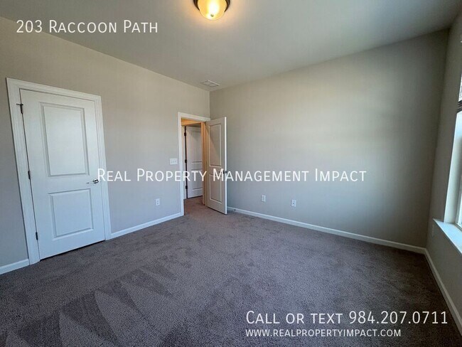 Building Photo - 203 Raccoon Path