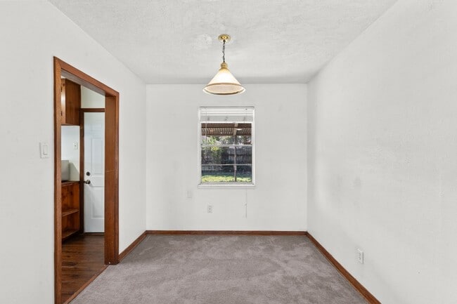 Building Photo - 241 W Rittenhouse St