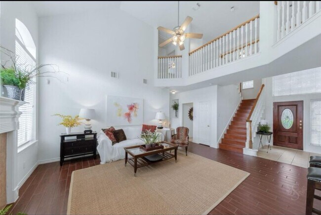 Building Photo - 6007 Gablestone Ln