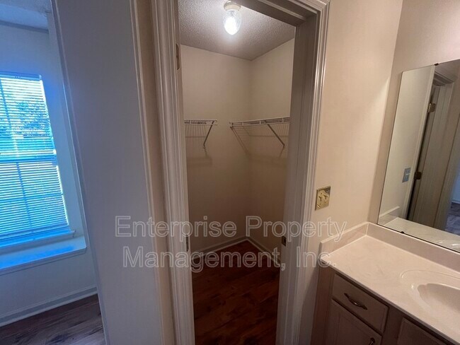 Building Photo - 3931 Long Creek Rd