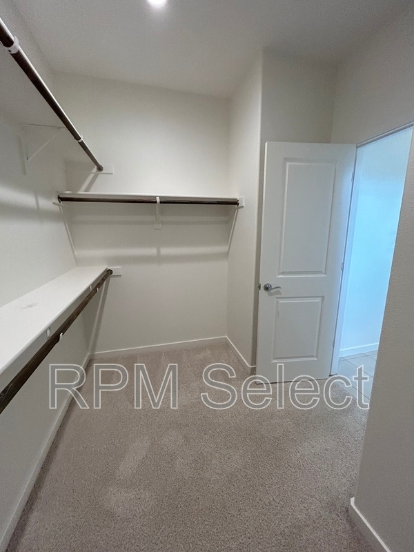 Building Photo - 1356 Jamboree Dr